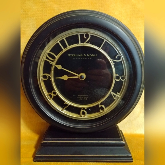 Sterling Noble Clock Companynull